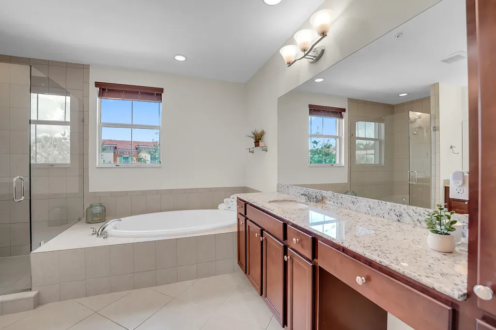 3162 NW 124th Way Sunrise FL 33323