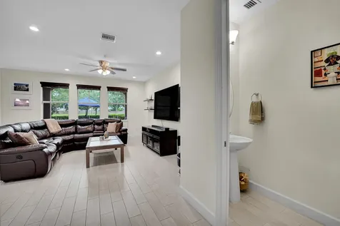 3162 NW 124th Way Sunrise FL 33323