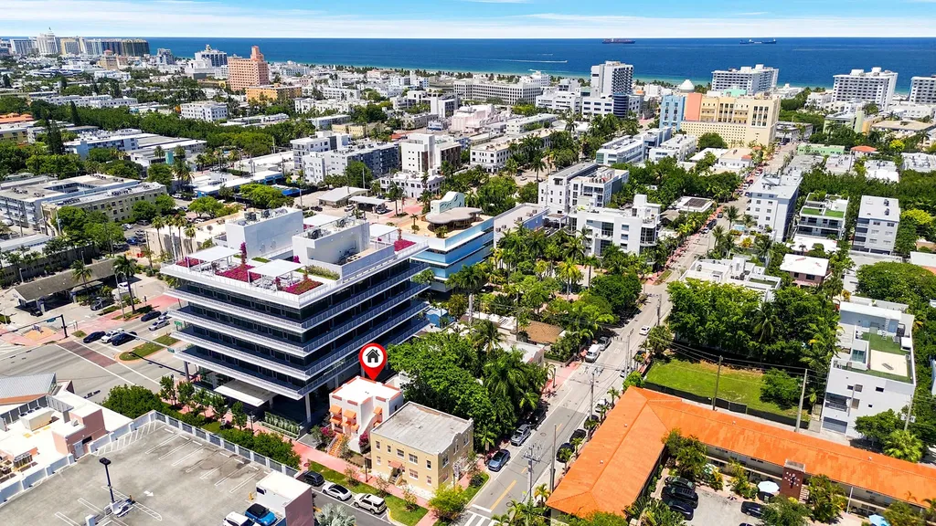 927 4th Street Miami Beach FL 33139