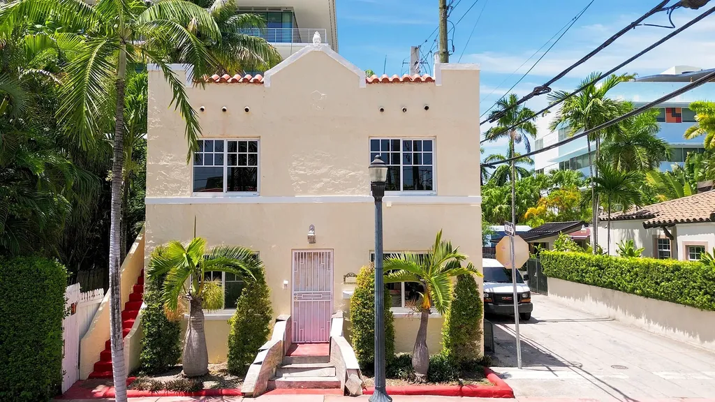 927 4th Street Miami Beach FL 33139