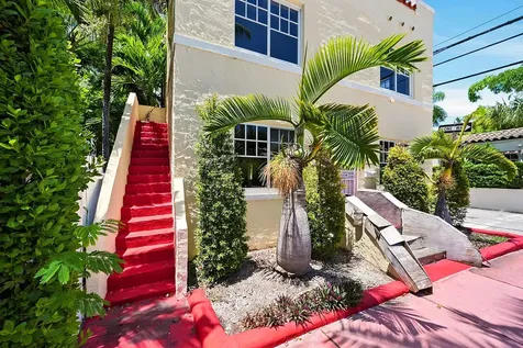 927 4th Street Miami Beach FL 33139