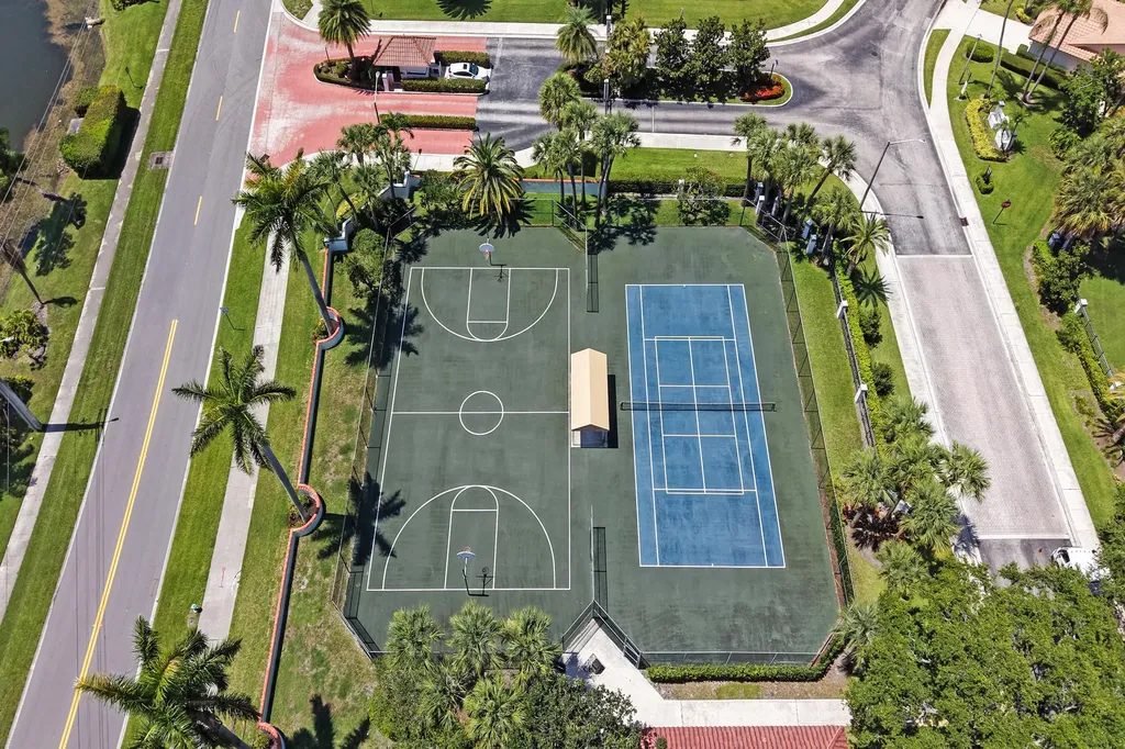 2760 Tecumseh Drive West Palm Beach FL 33409