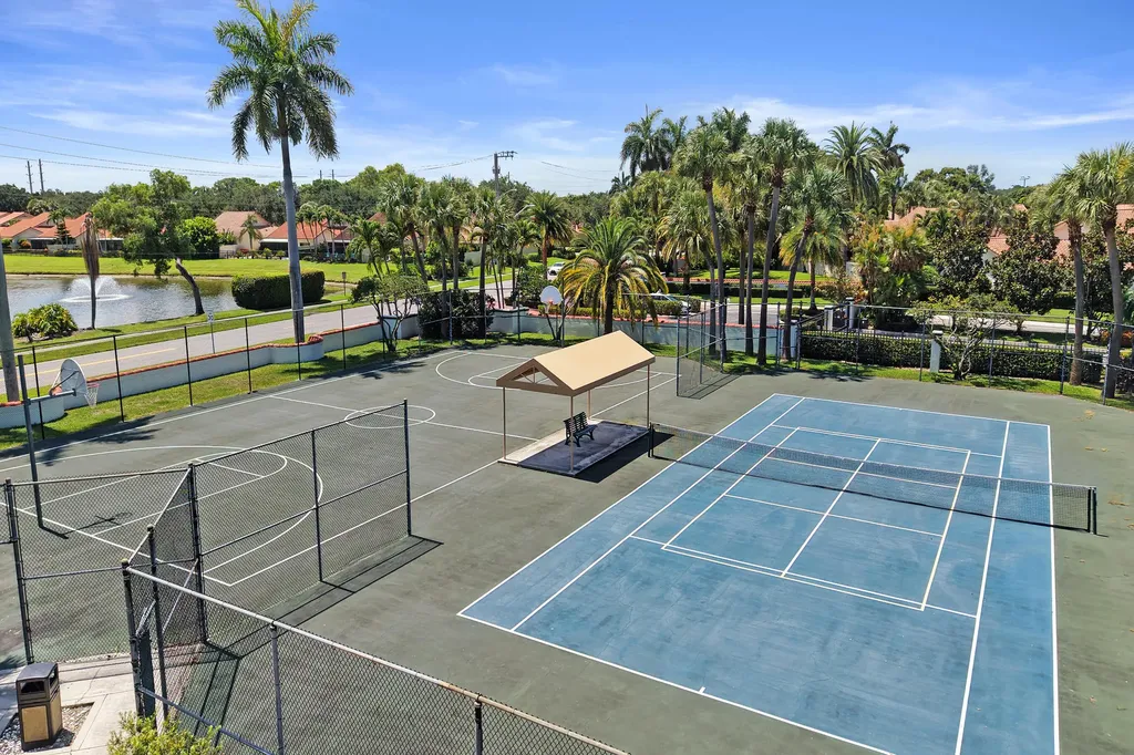 2760 Tecumseh Drive West Palm Beach FL 33409