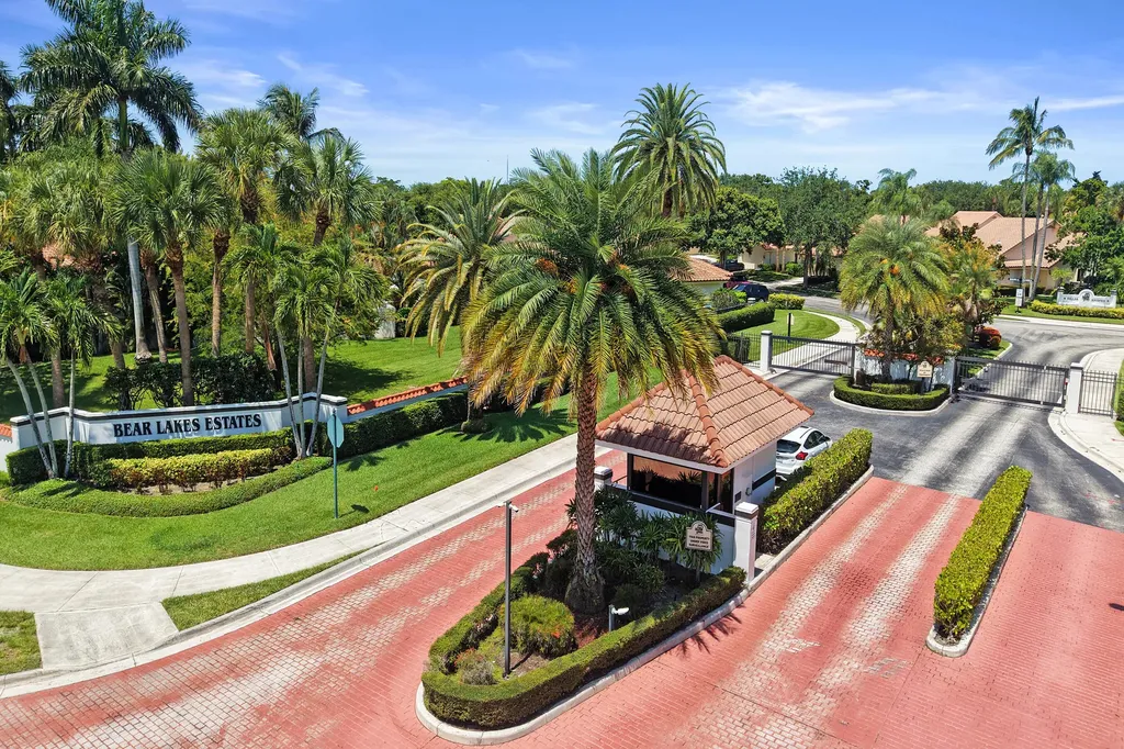 2760 Tecumseh Drive West Palm Beach FL 33409