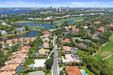 2760 Tecumseh Drive West Palm Beach FL 33409