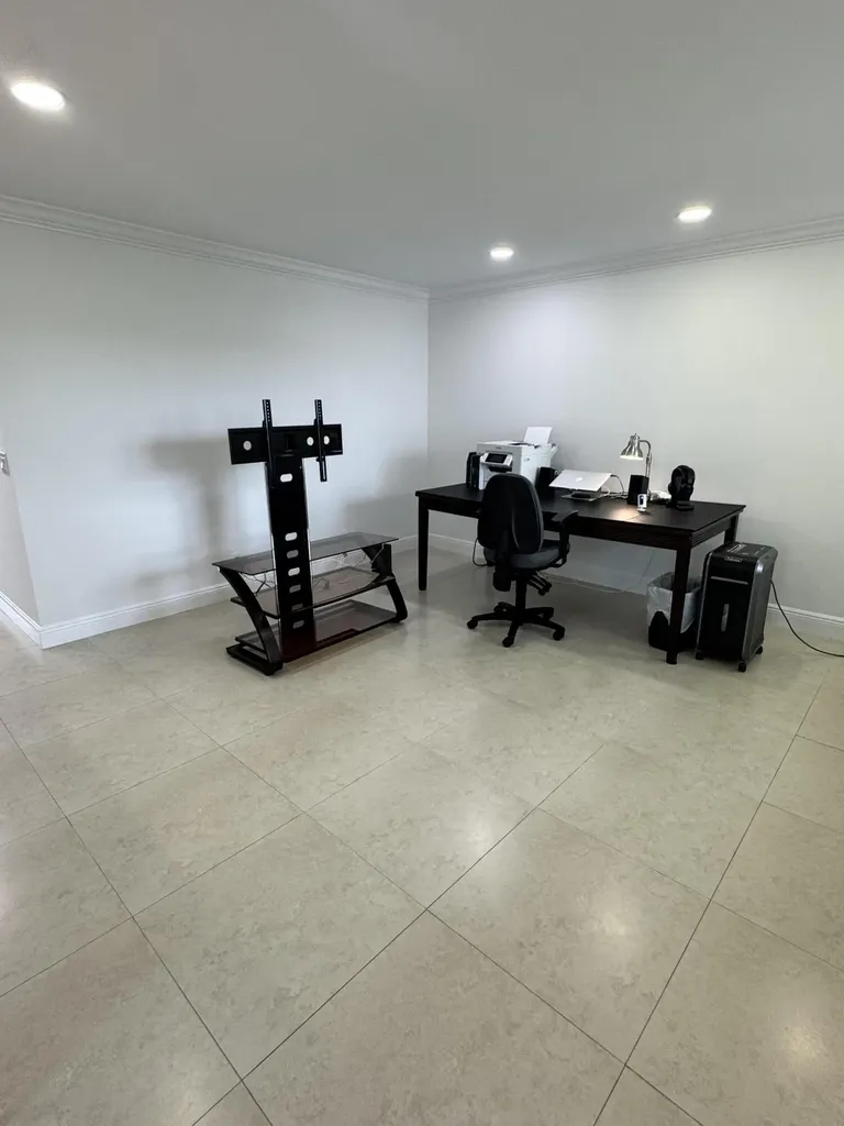 852 Flanders R S Delray Beach FL 33484