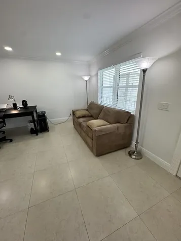 852 Flanders R S Delray Beach FL 33484