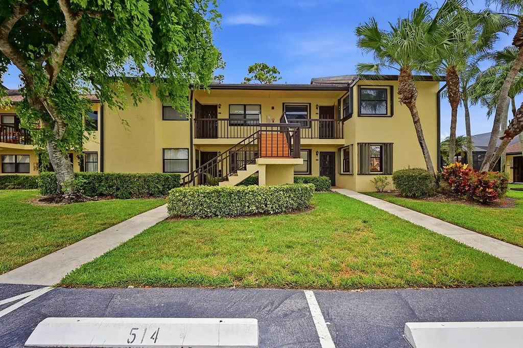 4699 E Lucerne Lakes Boulevard Lake Worth FL 33467