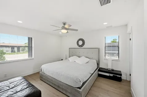 4699 E Lucerne Lakes Boulevard Lake Worth FL 33467
