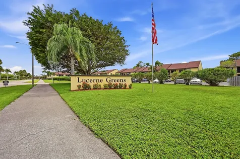 4699 E Lucerne Lakes Boulevard Lake Worth FL 33467