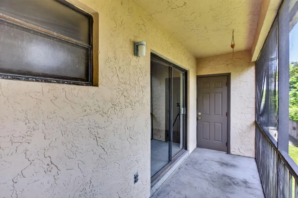 2141 NE 42nd Street Lighthouse Point FL 33064