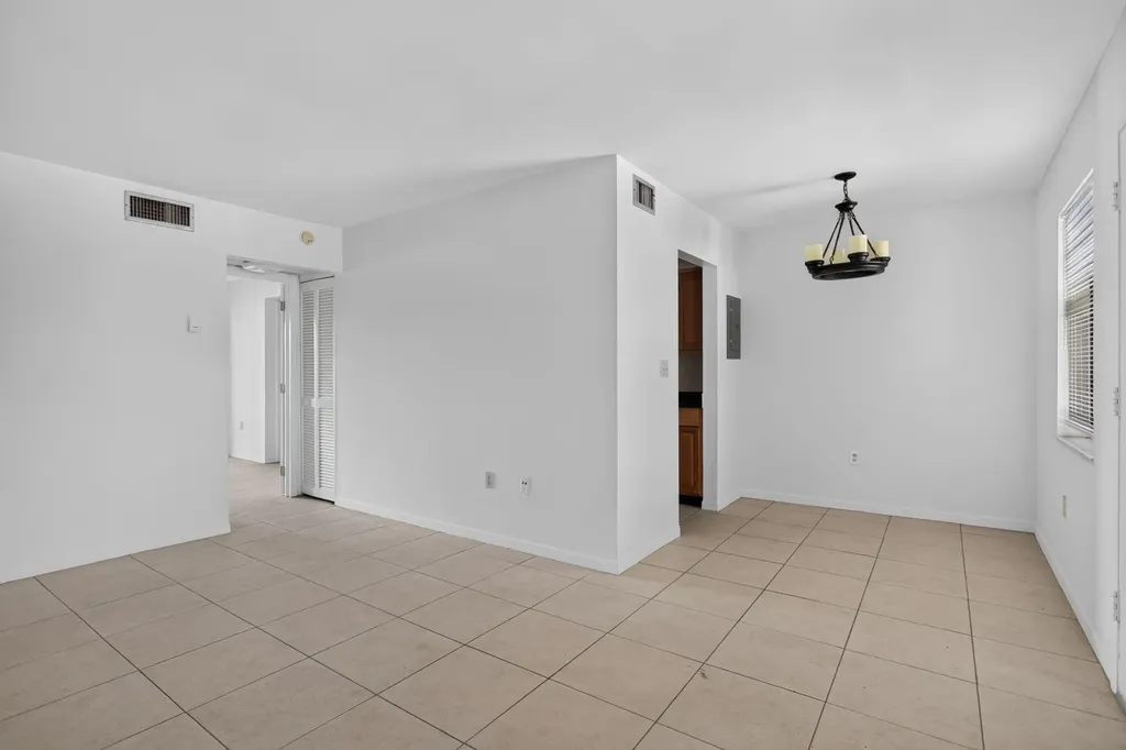 2141 NE 42nd Street Lighthouse Point FL 33064