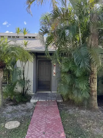 429 N Cypress Drive Tequesta FL 33469