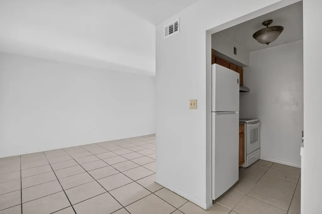 2141 NE 42nd Street Lighthouse Point FL 33064