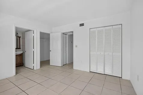 2141 NE 42nd Street Lighthouse Point FL 33064