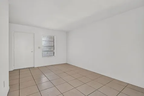 2141 NE 42nd Street Lighthouse Point FL 33064