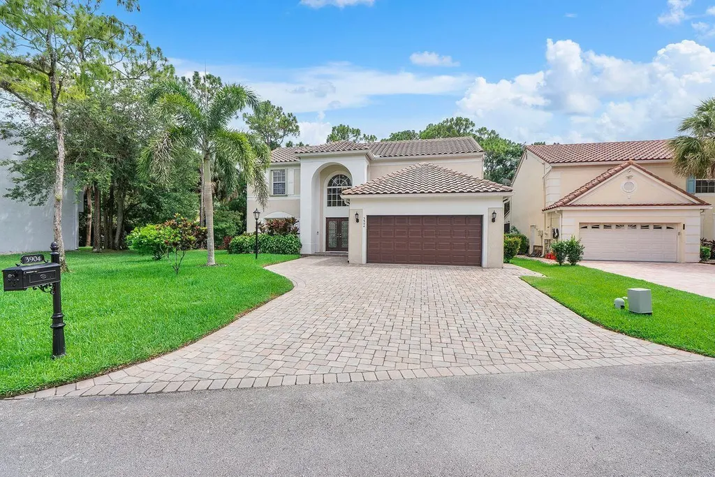 3904 Sanctuary Drive Coral Springs FL 33065