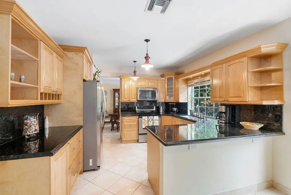 3904 Sanctuary Drive Coral Springs FL 33065