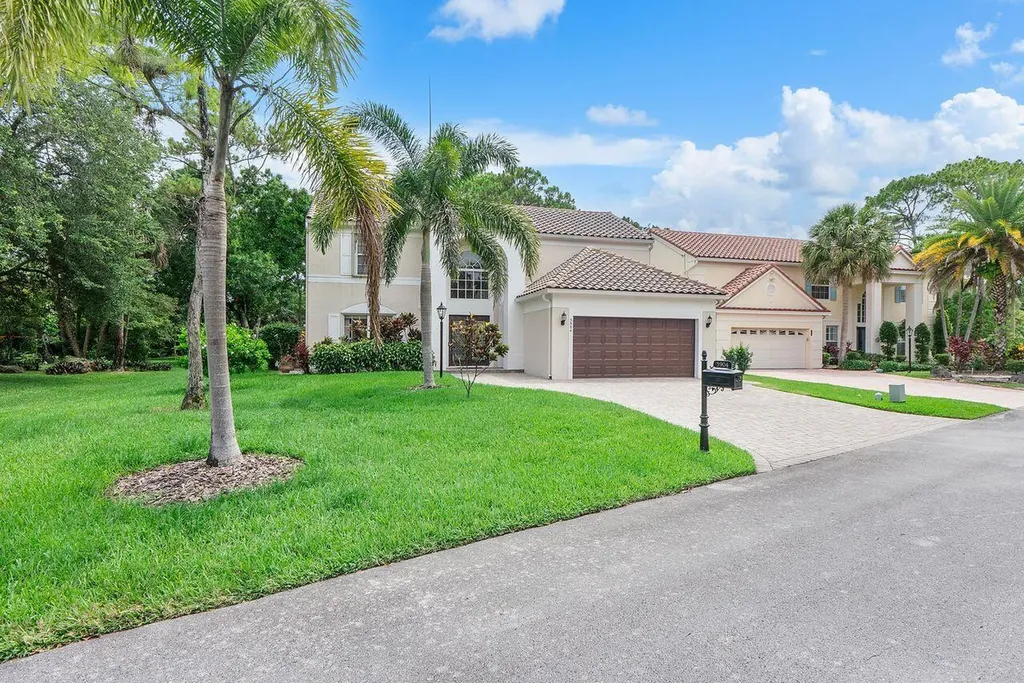 3904 Sanctuary Drive Coral Springs FL 33065