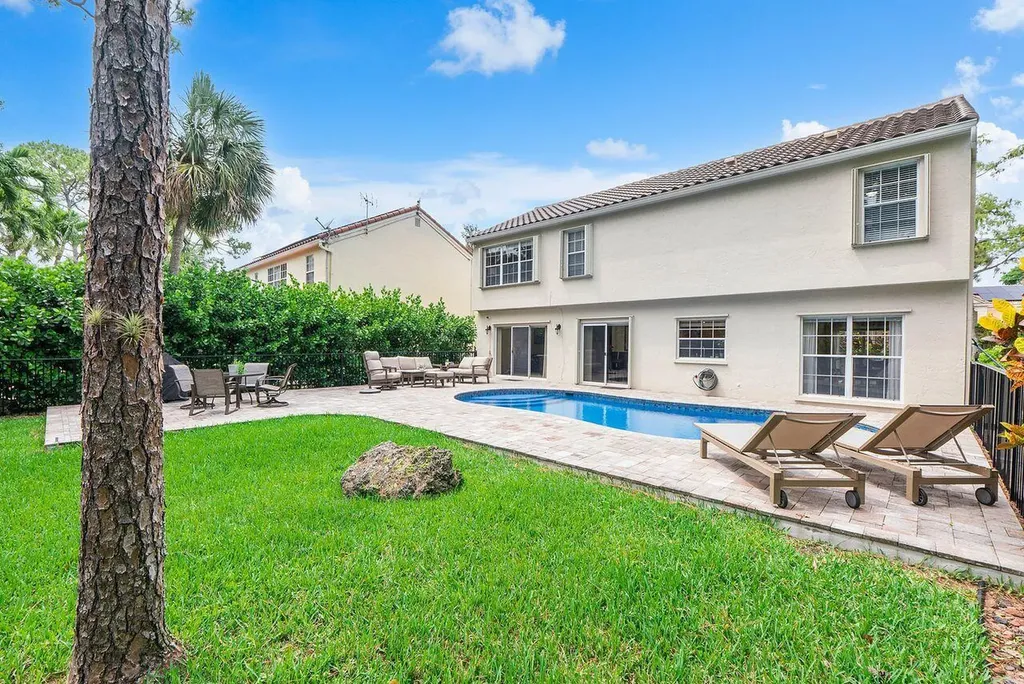 3904 Sanctuary Drive Coral Springs FL 33065