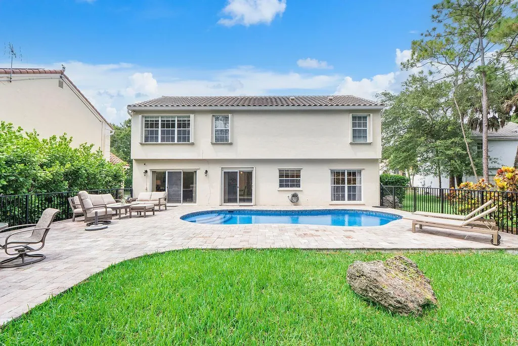 3904 Sanctuary Drive Coral Springs FL 33065