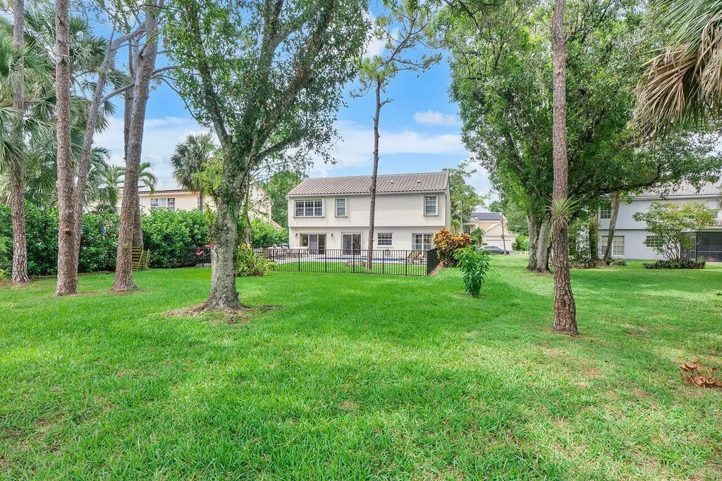 3904 Sanctuary Drive Coral Springs FL 33065