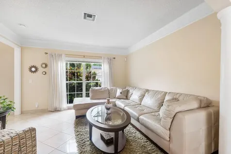 3904 Sanctuary Drive Coral Springs FL 33065
