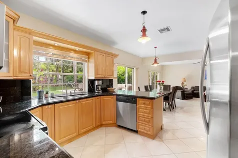 3904 Sanctuary Drive Coral Springs FL 33065