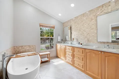 3904 Sanctuary Drive Coral Springs FL 33065
