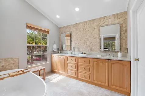 3904 Sanctuary Drive Coral Springs FL 33065