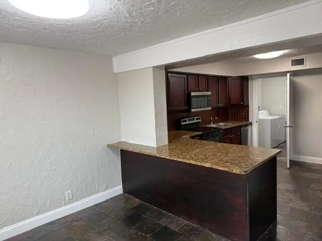 103 NE 28th Street Boca Raton FL 33431