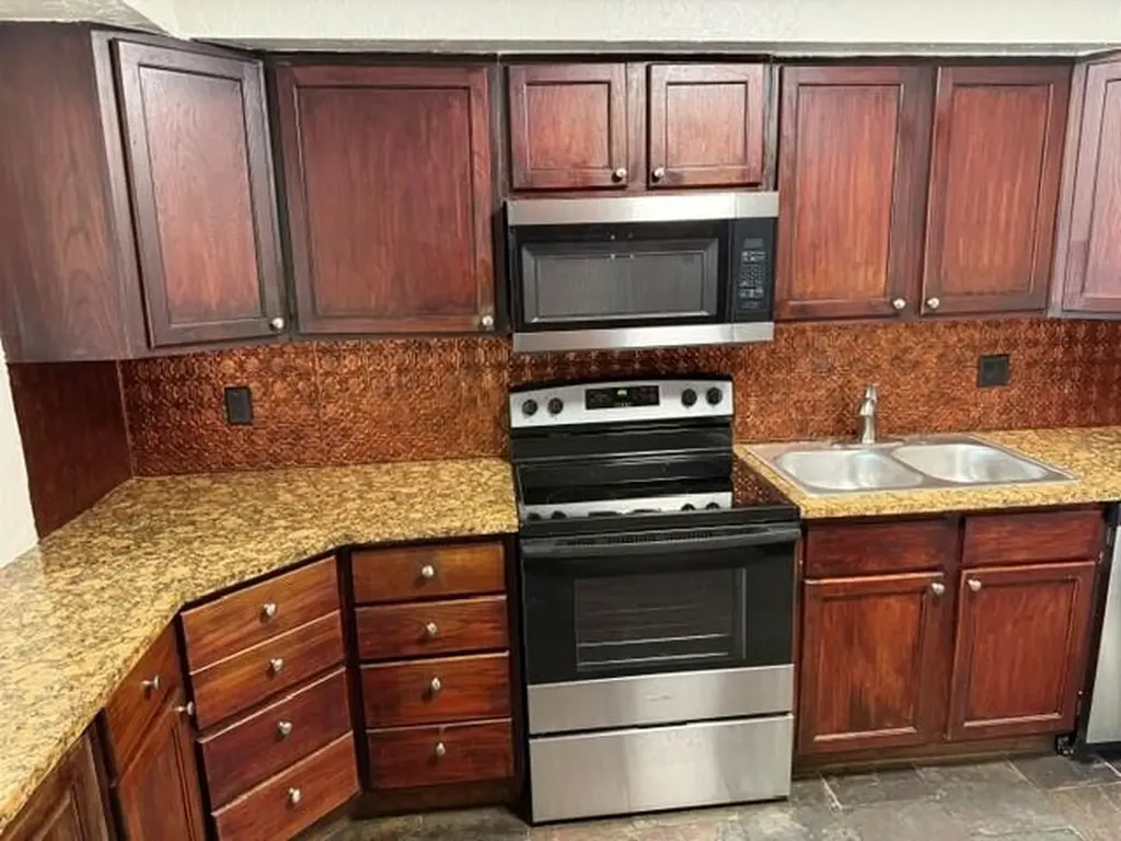 103 NE 28th Street Boca Raton FL 33431