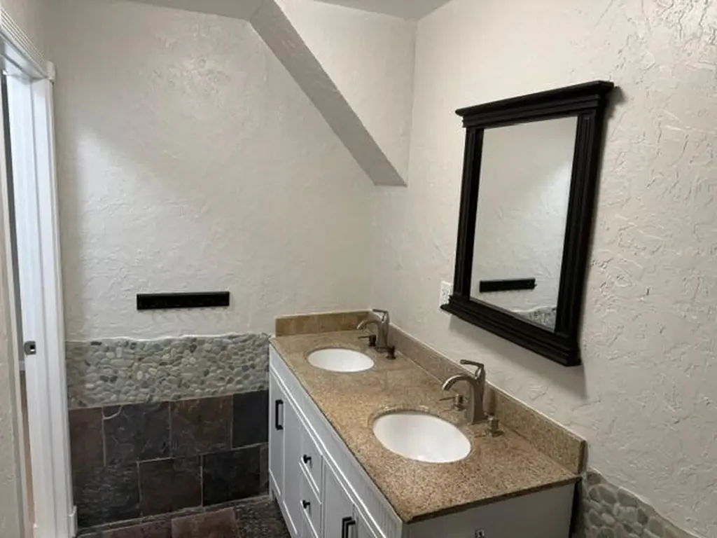 103 NE 28th Street Boca Raton FL 33431