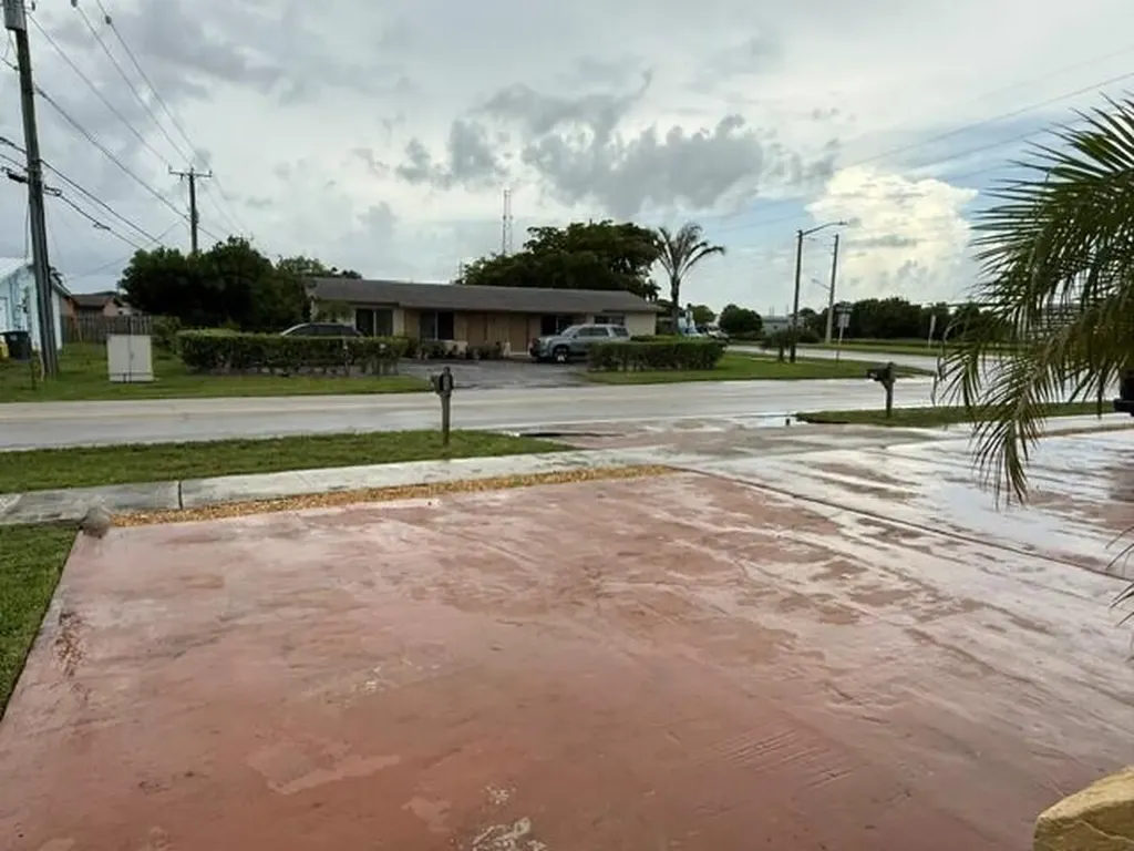 103 NE 28th Street Boca Raton FL 33431