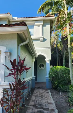 2124 Oakmont Drive Riviera Beach FL 33404
