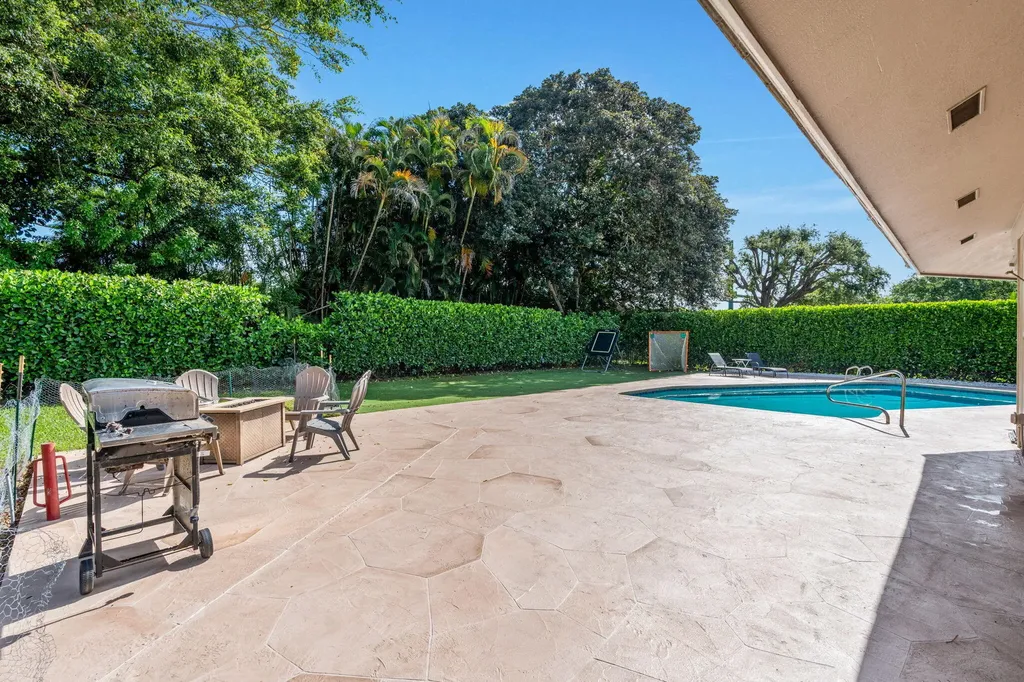 2 Graemoor Terrace Palm Beach Gardens FL 33418