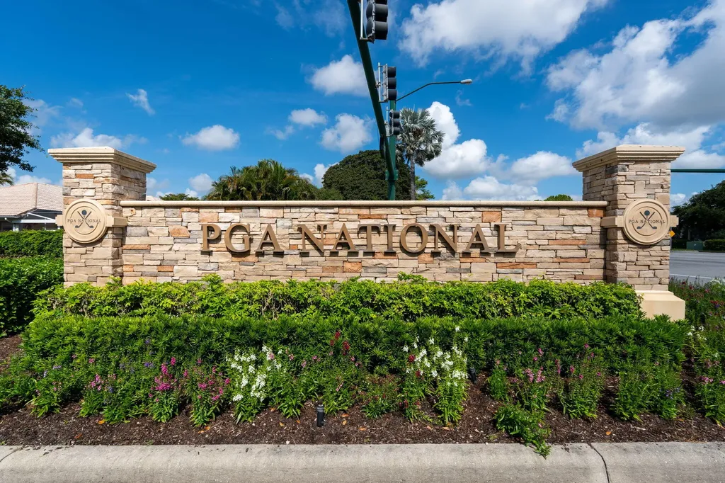 2 Graemoor Terrace Palm Beach Gardens FL 33418