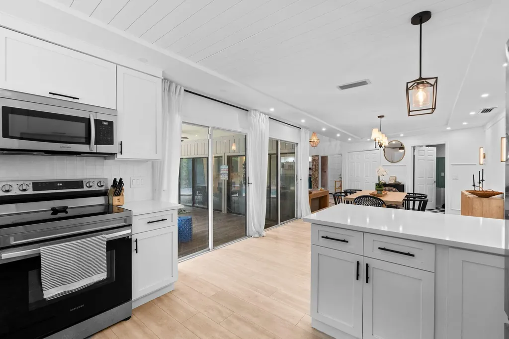 2 Graemoor Terrace Palm Beach Gardens FL 33418