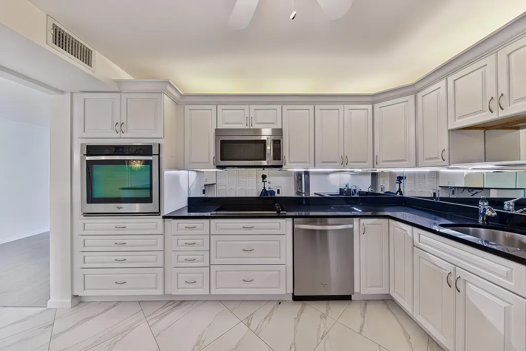 1370 S Ocean Boulevard Pompano Beach FL 33062