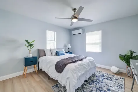 305 N 13th Street Fort Pierce FL 34950
