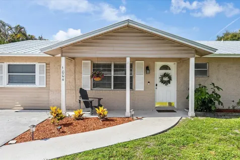 1004 NW 16th Place Stuart FL 34994