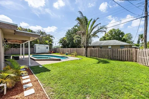 1004 NW 16th Place Stuart FL 34994