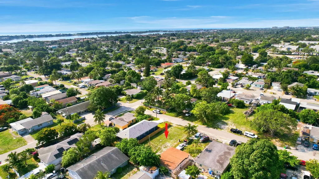 1141 Peak Road Lake Worth FL 33462