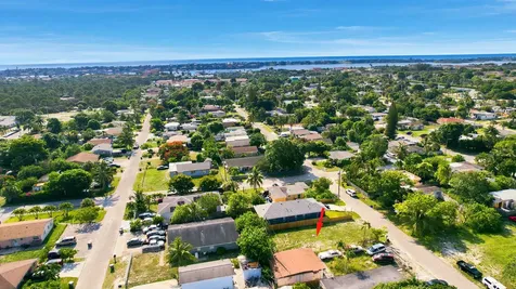 1141 Peak Road Lake Worth FL 33462
