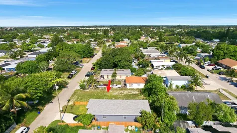 1141 Peak Road Lake Worth FL 33462