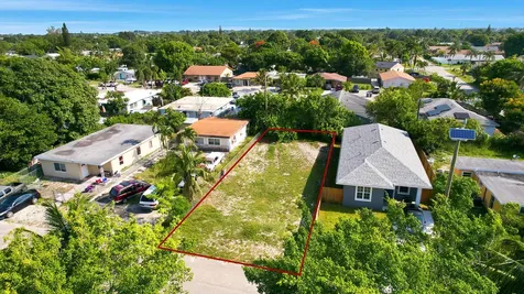 1141 Peak Road Lake Worth FL 33462
