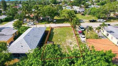 1141 Peak Road Lake Worth FL 33462