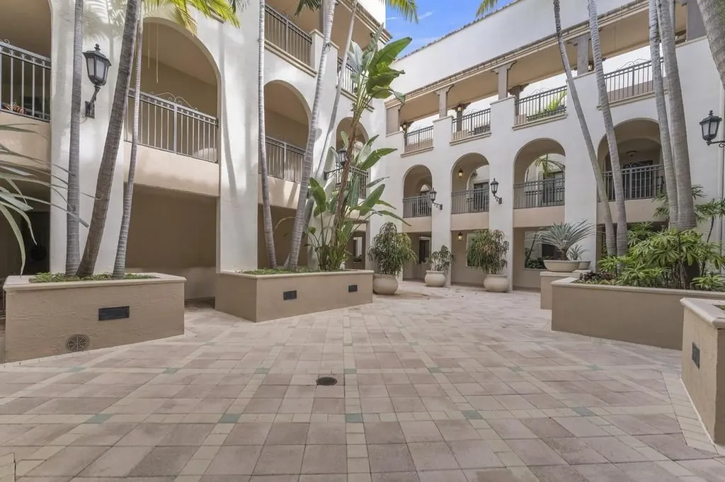 2955 NW 126th Avenue Sunrise FL 33323