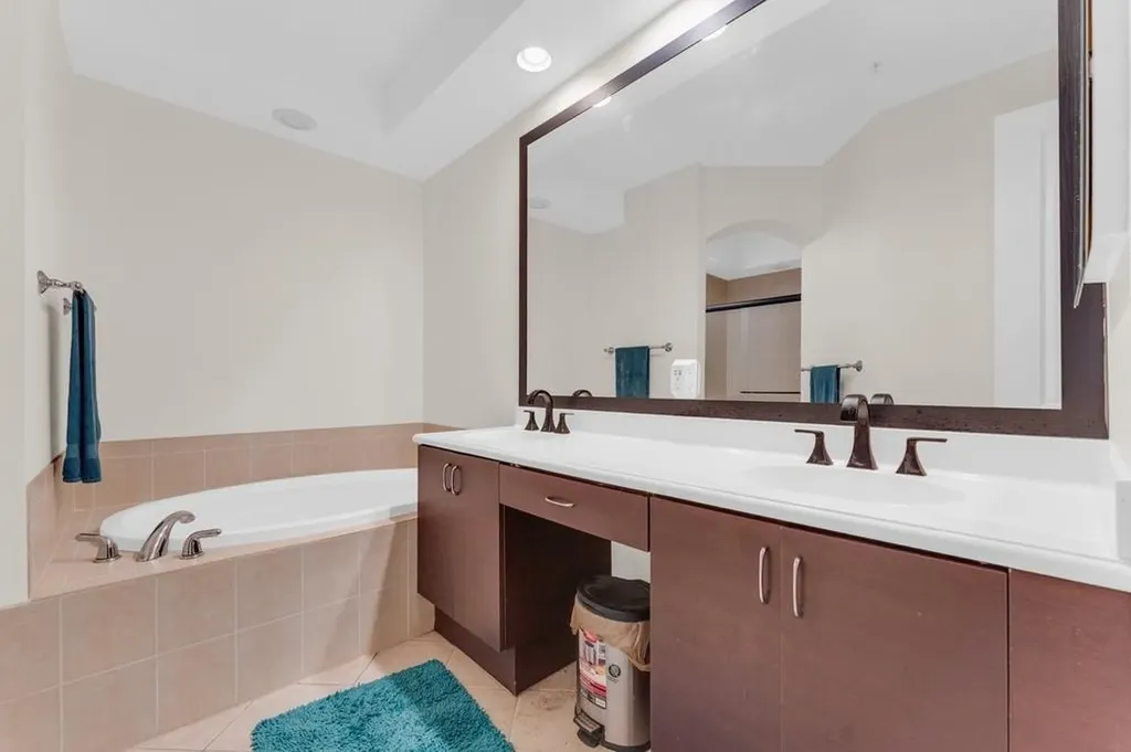 2955 NW 126th Avenue Sunrise FL 33323