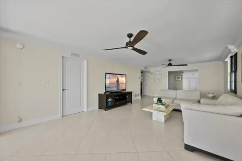 911 Ocean Drive North Palm Beach FL 33408